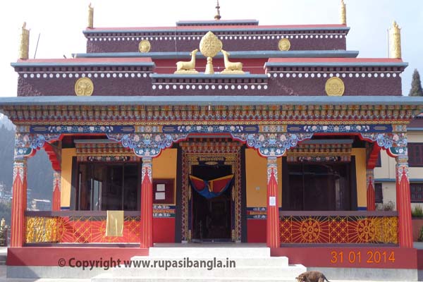 Bhutanese-monastery-at-lava